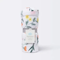 Jersey Knit Reversible Blanket - Cloud Island™ Garden Floral 7 Jersey Knit Reversible Blanket - Cloud Island™ Garden Floral -Cloud Island GUEST 1ab9dd2a 1712 43f6 ad5e 041002a4e3ba