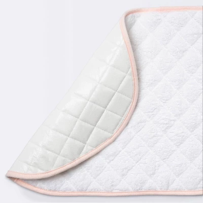 Changing Pad Liner White With Pink Edge - Cloud Island™ 3pk 4 Changing Pad Liner White With Pink Edge - Cloud Island™ 3pk - Image 2
